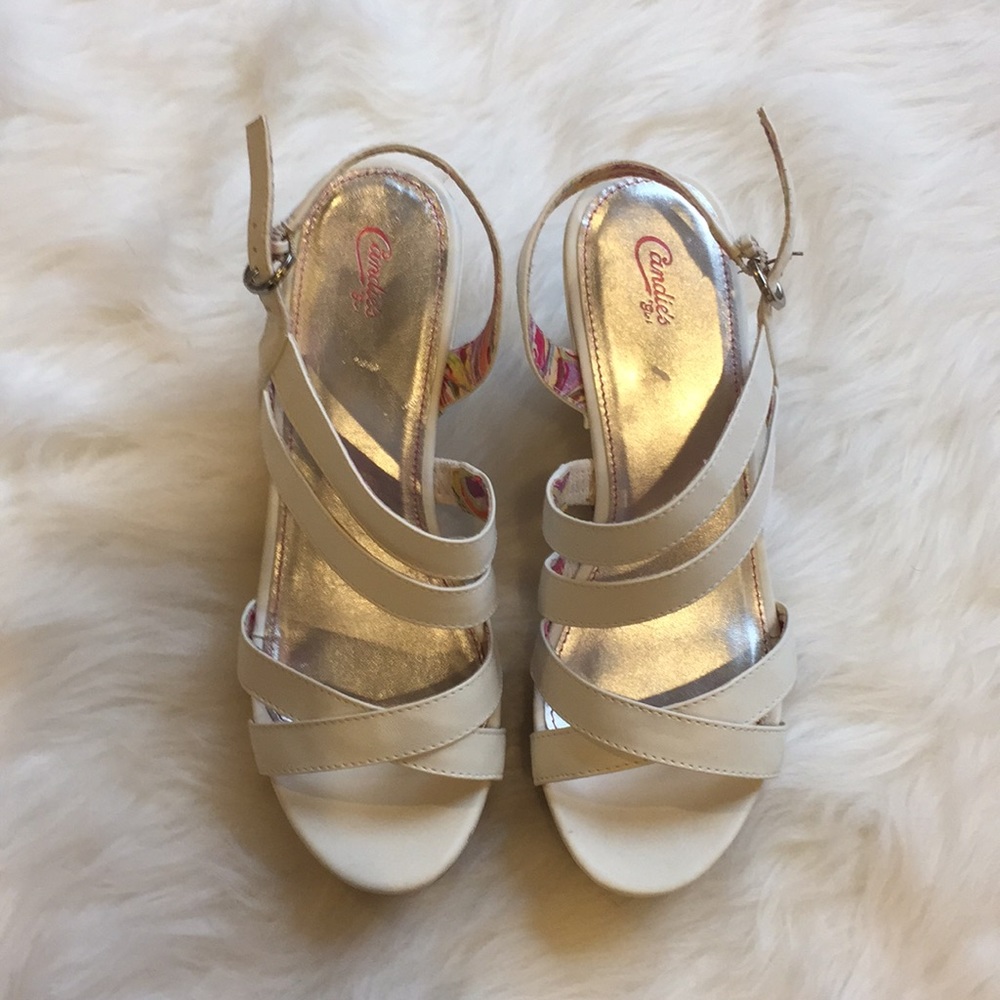 Candies size 4 white Wedge